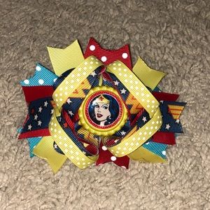 🌟 Wonder woman Bottle Cap Hair Bow.